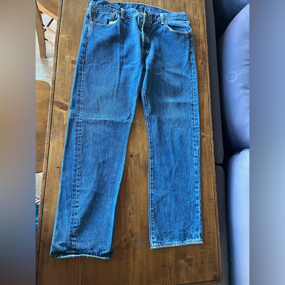 Men’s Levi’s 501 Zipper Fly. Acid wash. Excellent condition. 36x30 relaxed fit